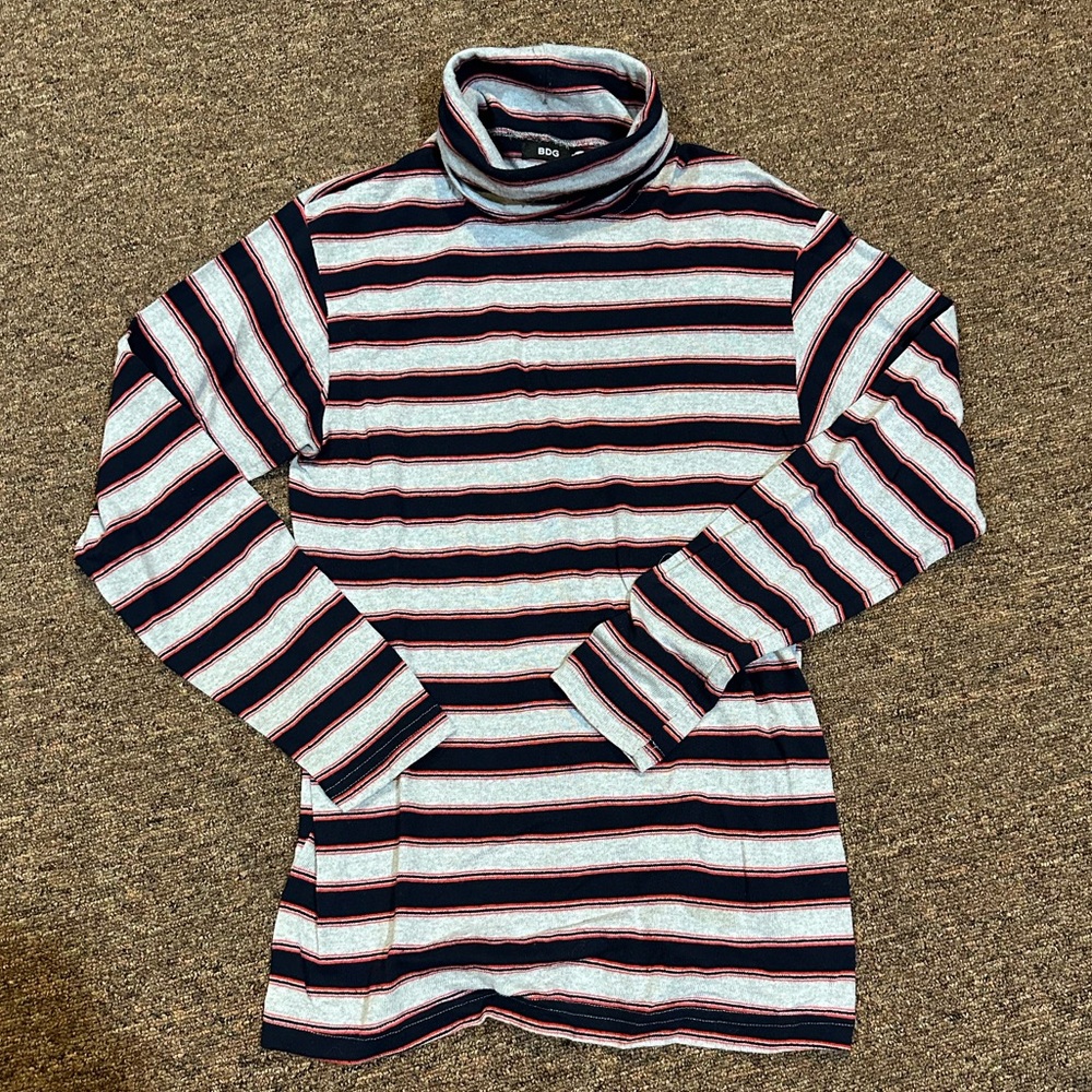 BDG Men’s Turtleneck - Small